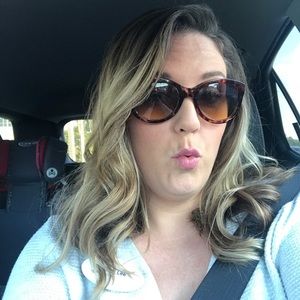 Meet your Posher, Toni